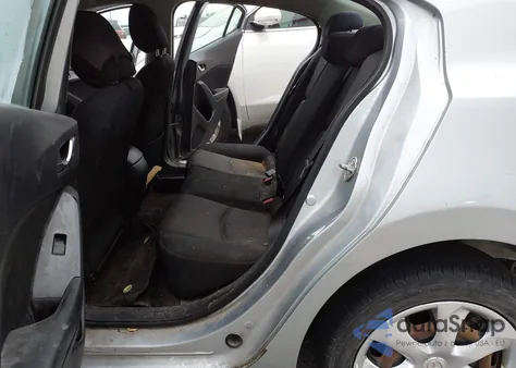 2017 Mazda Mazda3 Sport из США, поврежденный, VIN 3MZBN1U74HM113768